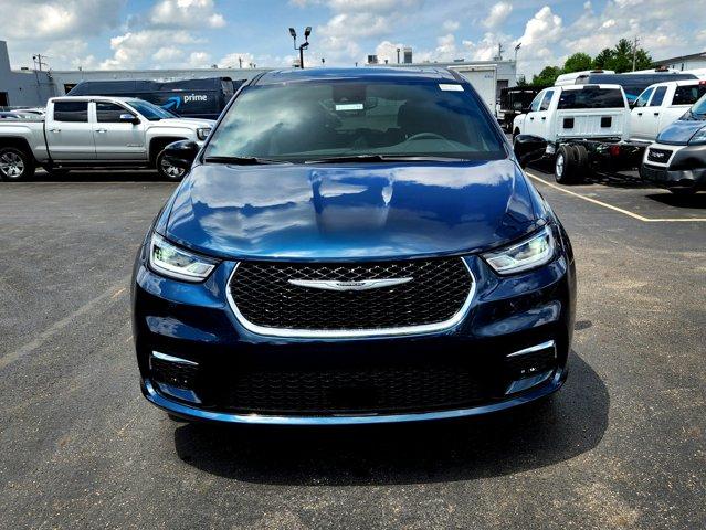 Thumbnail image of 2025 Chrysler Pacifica at Bob Caldwell CDJR - New