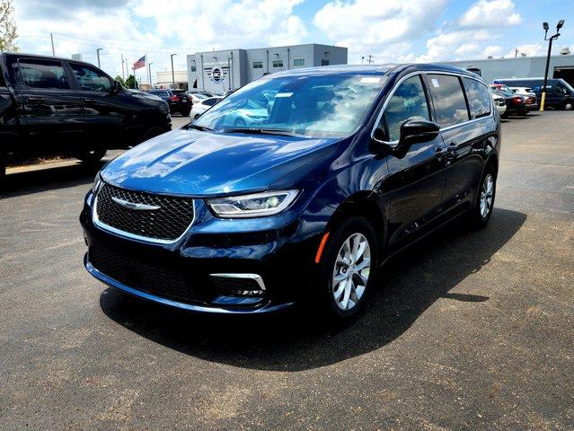 Thumbnail image of 2025 Chrysler Pacifica at Bob Caldwell CDJR - New